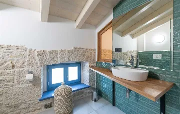 Renovated Stone Villa with Private Pool, Brečevići