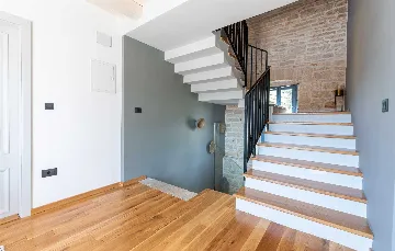 Renovated Stone Villa with Private Pool, Brečevići