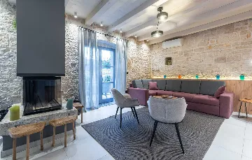 Renovated Stone Villa with Private Pool, Brečevići