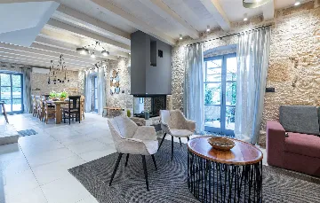 Renovated Stone Villa with Private Pool, Brečevići
