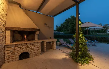 Renovated Stone Villa with Private Pool, Brečevići