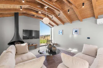 3-Bedroom Villa in Grožnjan for 5 Guests