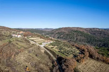 3-Bedroom Villa in Grožnjan for 5 Guests