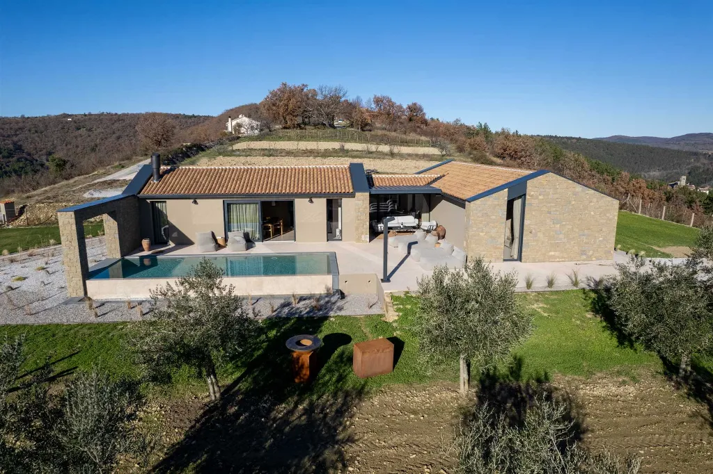 3-Bedroom Villa in Grožnjan for 5 Guests