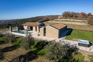 3-Bedroom Villa in Grožnjan for 5 Guests
