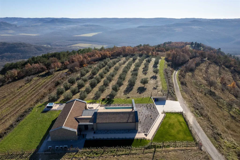 3-Bedroom Villa in Grožnjan for 5 Guests