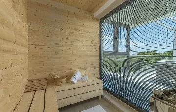 6-Bedroom Villa with Private Pool in Pomer