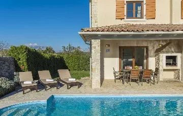 4-Bedroom Villa for 10 Guests in Barban, Croatia