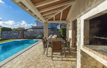 4-Bedroom Villa for 10 Guests in Barban, Croatia