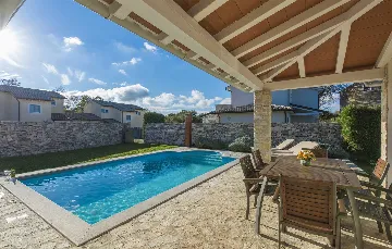 4-Bedroom Villa for 10 Guests in Barban, Croatia