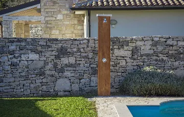 4-Bedroom Villa for 10 Guests in Barban, Croatia