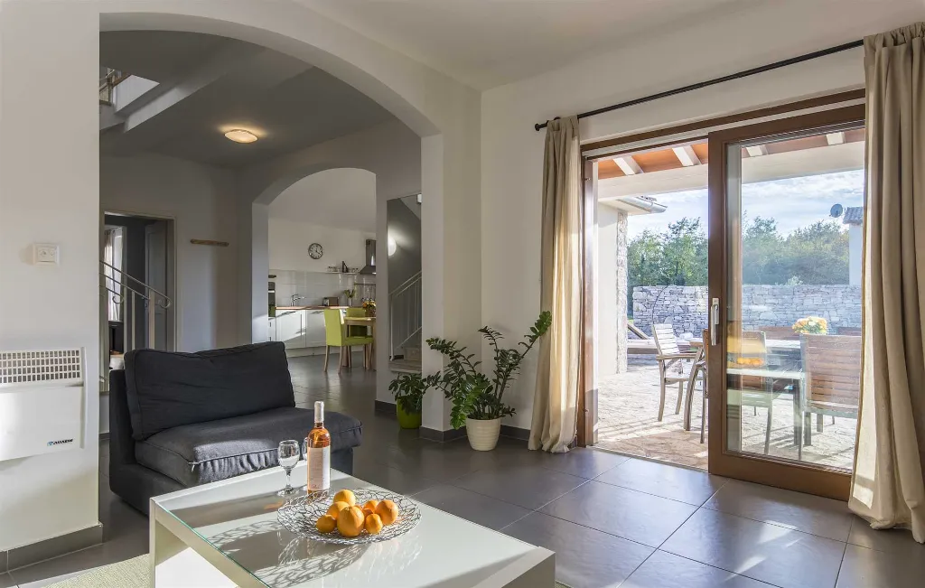 4-Bedroom Villa for 10 Guests in Barban, Croatia