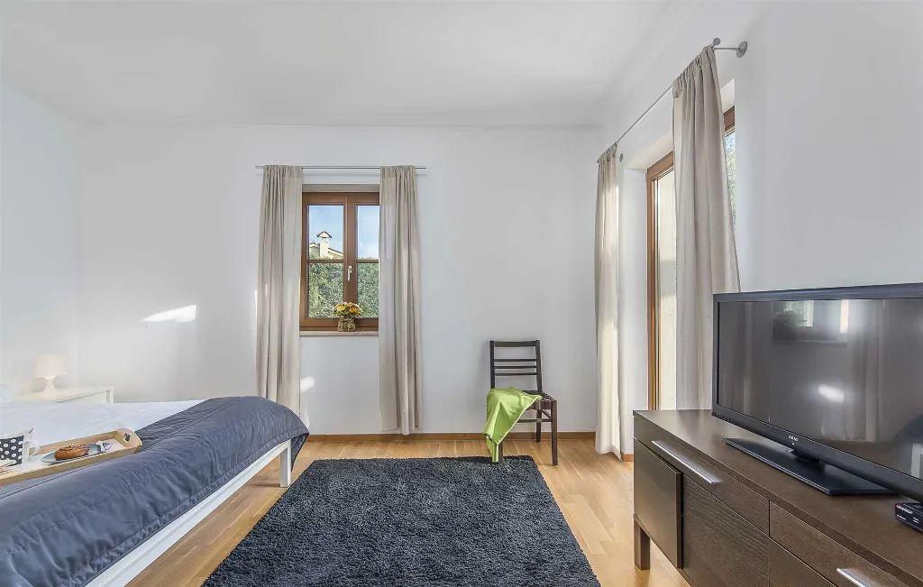 4-Bedroom Villa for 10 Guests in Barban, Croatia