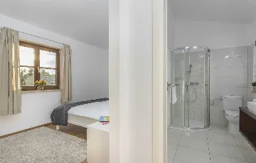 4-Bedroom Villa for 10 Guests in Barban, Croatia