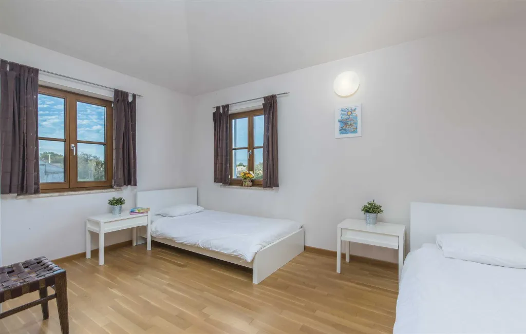 4-Bedroom Villa for 10 Guests in Barban, Croatia