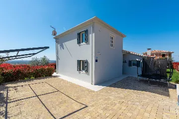 4-Bedroom Villa in Markovac for Up to 8