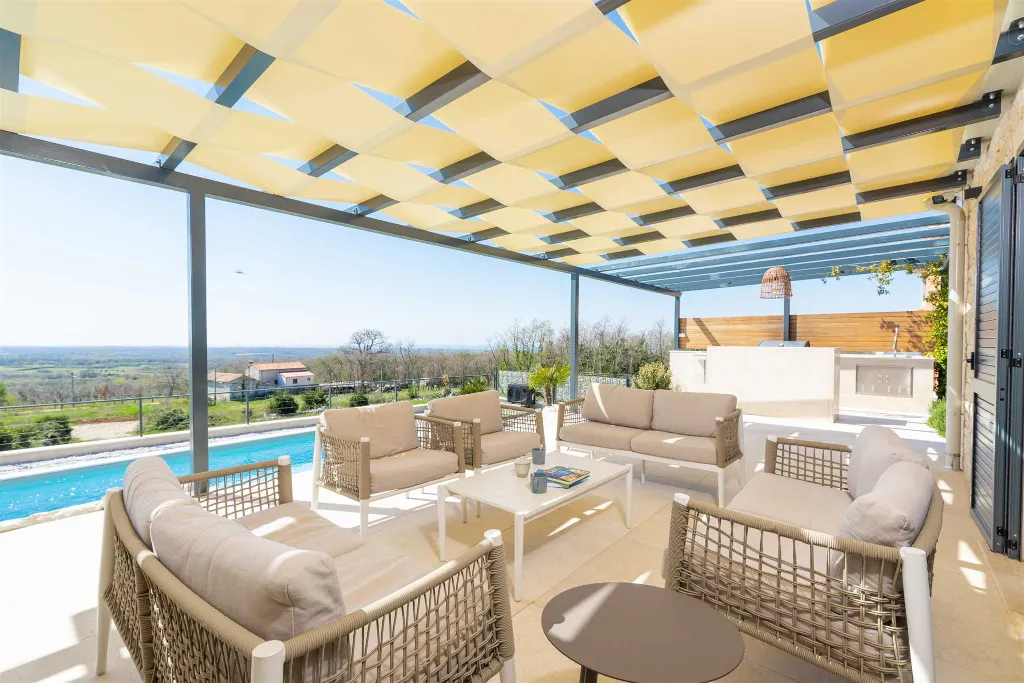 4-Bedroom Villa in Markovac for Up to 8
