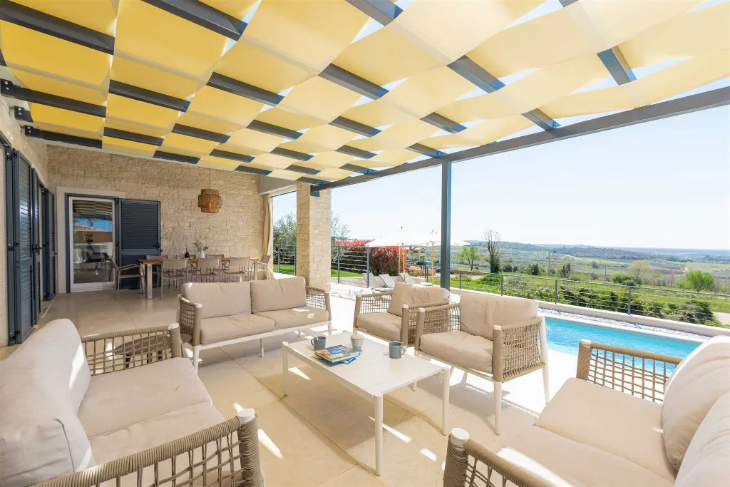 4-Bedroom Villa in Markovac for Up to 8