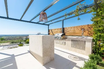 4-Bedroom Villa in Markovac for Up to 8