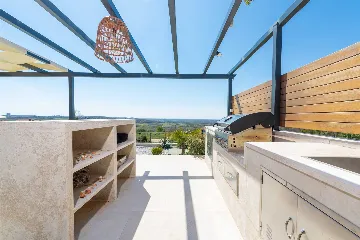 4-Bedroom Villa in Markovac for Up to 8