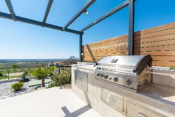 4-Bedroom Villa in Markovac for Up to 8