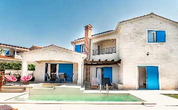 Villa in Tar for up to 8 with Private Pool