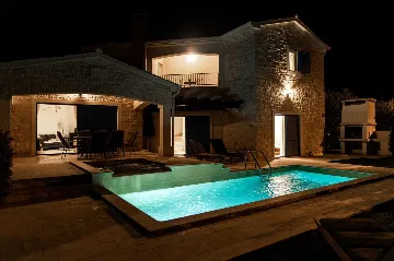 Villa in Tar for up to 8 with Private Pool