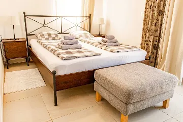 Villa in Tar for up to 8 with Private Pool