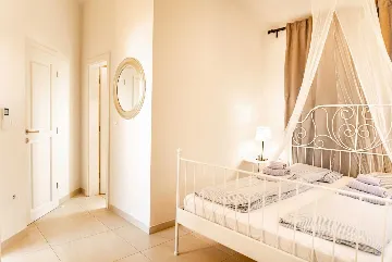 Villa in Tar for up to 8 with Private Pool