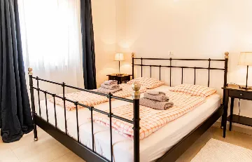 Villa in Tar for up to 8 with Private Pool