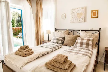 Tar Villa with Private Pool & Sea-View Terrace