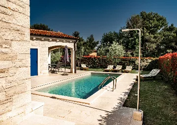 Tar Villa with Private Pool & Sea-View Terrace