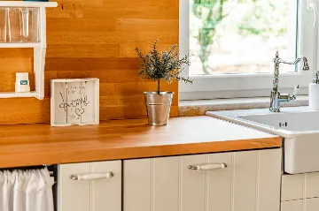 3-Bedroom Villa with Private Pool and Sea View in Tar