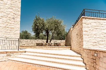 Villa in Tar for up to 8 Guests