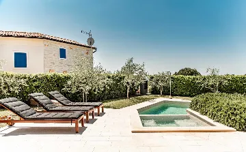 Villa in Tar for up to 8 Guests