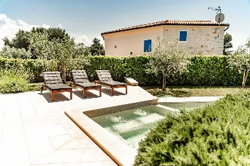 Villa in Tar for up to 8 Guests