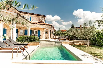 Villa in Tar for up to 8 Guests