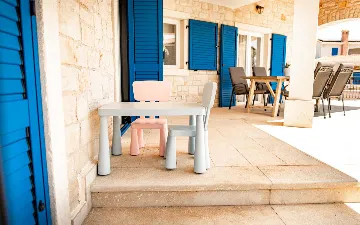 Villa in Tar for up to 8 Guests