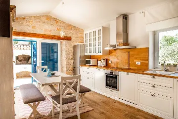 Villa in Tar for up to 8 Guests