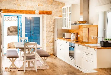 Villa in Tar for up to 8 Guests