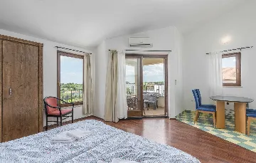 Spacious Villa in Premantura with Private Pool