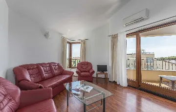 Spacious Villa in Premantura with Private Pool