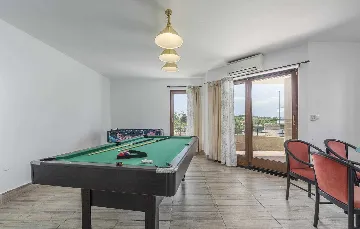 Spacious Villa in Premantura with Private Pool