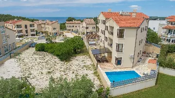 Spacious Villa in Premantura with Private Pool