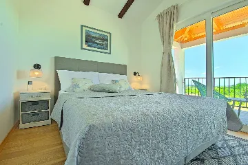 4-Bedroom Villa with Private Pool in Rošini