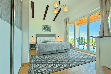 4-Bedroom Villa with Private Pool in Rošini