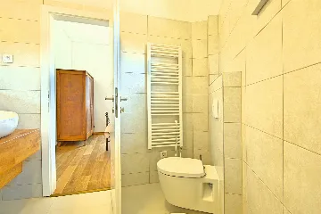 4-Bedroom Villa with Private Pool in Rošini