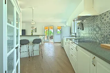 4-Bedroom Villa with Private Pool in Rošini