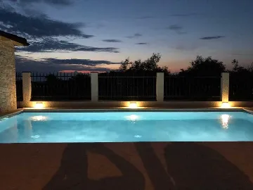 4-Bedroom Villa with Private Pool in Rošini