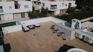 Modern Villa with Private Pool in Novigrad